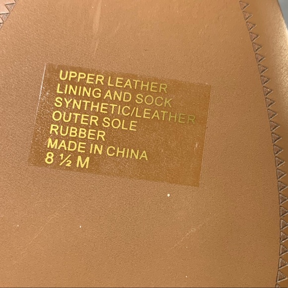 NIB Banana Republic black strapy leather 4” block heel with silver ring Size 8.5 - Picture 6 of 11